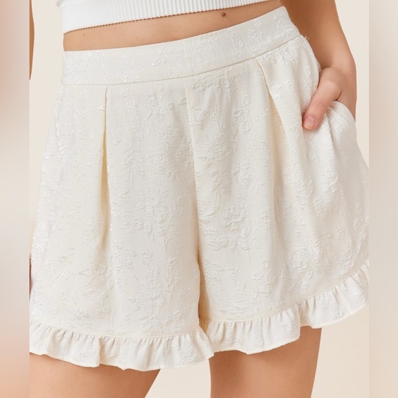 Francesca’s - Blue Rain - Carmel Floral Ruffle Soft Shorts - Picture 4 of 7